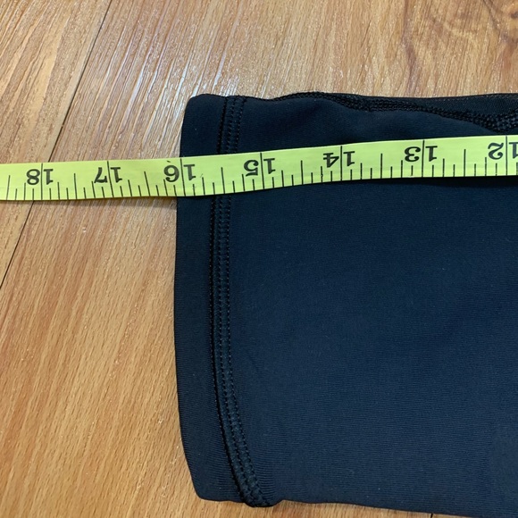 Lululemon Run with The Sun Crop Black 4 Mesh 19" - Picture 13 of 16